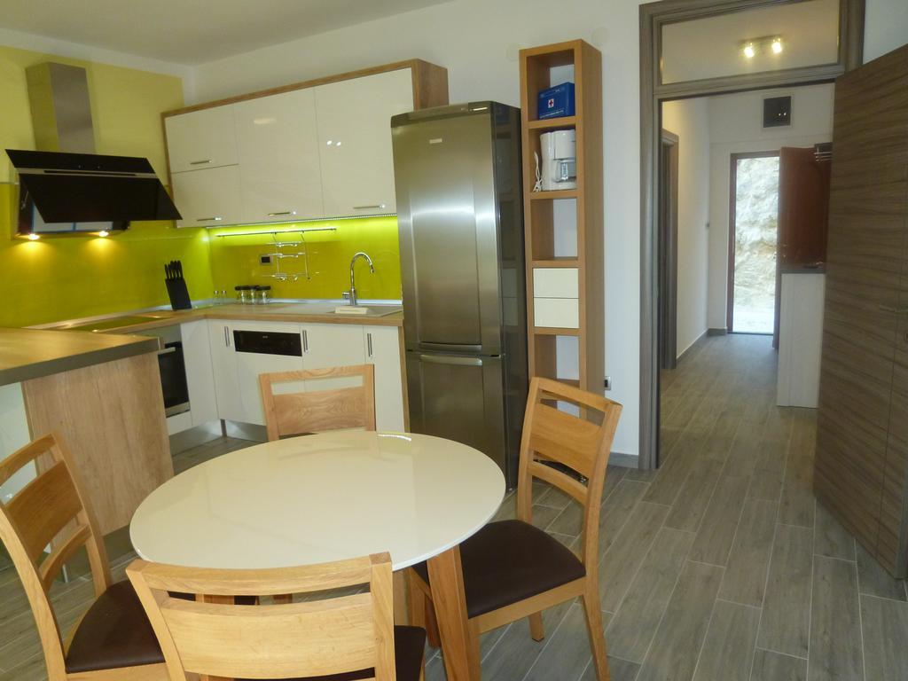 Apartments Jukic Klis Екстериор снимка