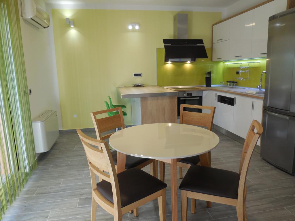 Apartments Jukic Klis Екстериор снимка